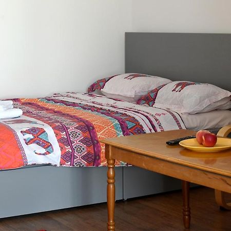 Lovely 1 Bedroom Near Arena Nationala With Ac And Free Street Parking ブカレスト エクステリア 写真