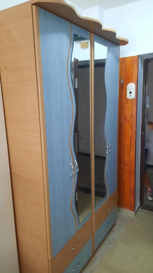 Lovely 1 Bedroom Apartment With Free Street Parking ブカレスト エクステリア 写真