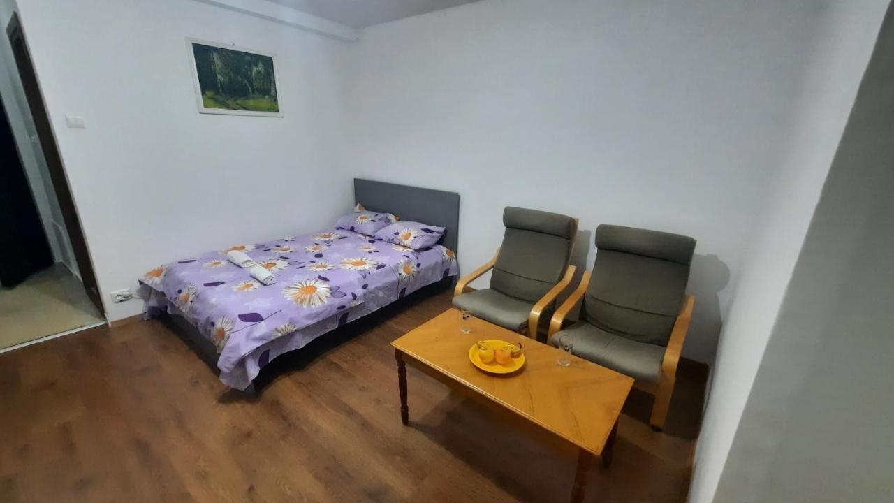 Lovely 1 Bedroom Near Arena Nationala With Ac And Free Street Parking ブカレスト エクステリア 写真