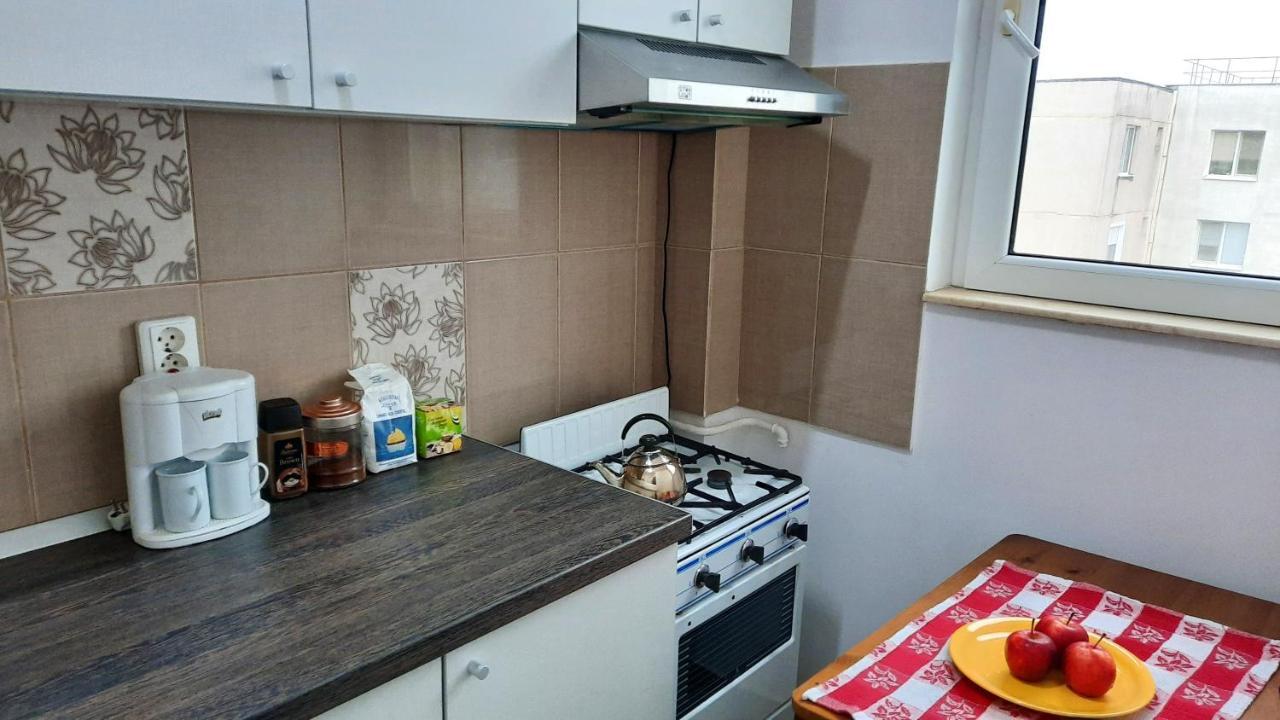 Lovely 1 Bedroom Apartment With Free Street Parking ブカレスト エクステリア 写真