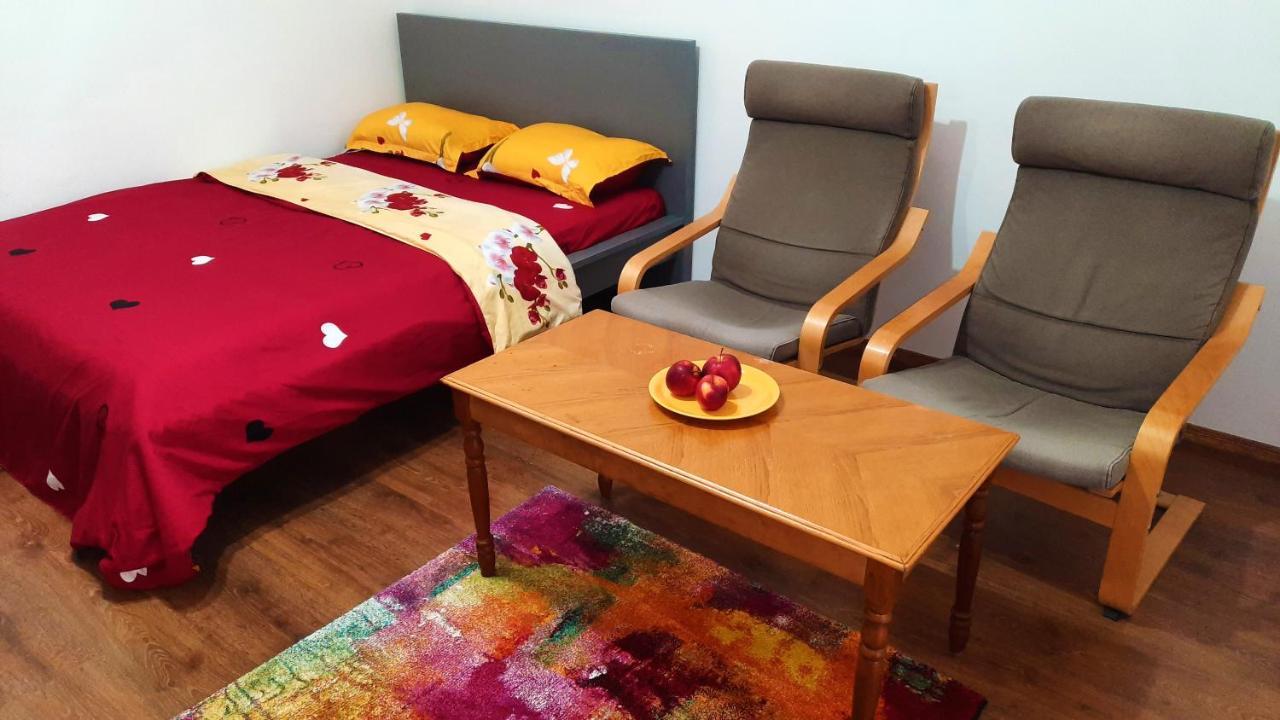 Lovely 1 Bedroom Near Arena Nationala With Ac And Free Street Parking ブカレスト エクステリア 写真